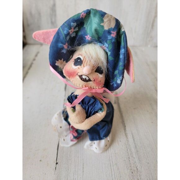 Vintage 1992 Annalee rabbit flower Bonnet Victorian bunny - Picture 2 of 8